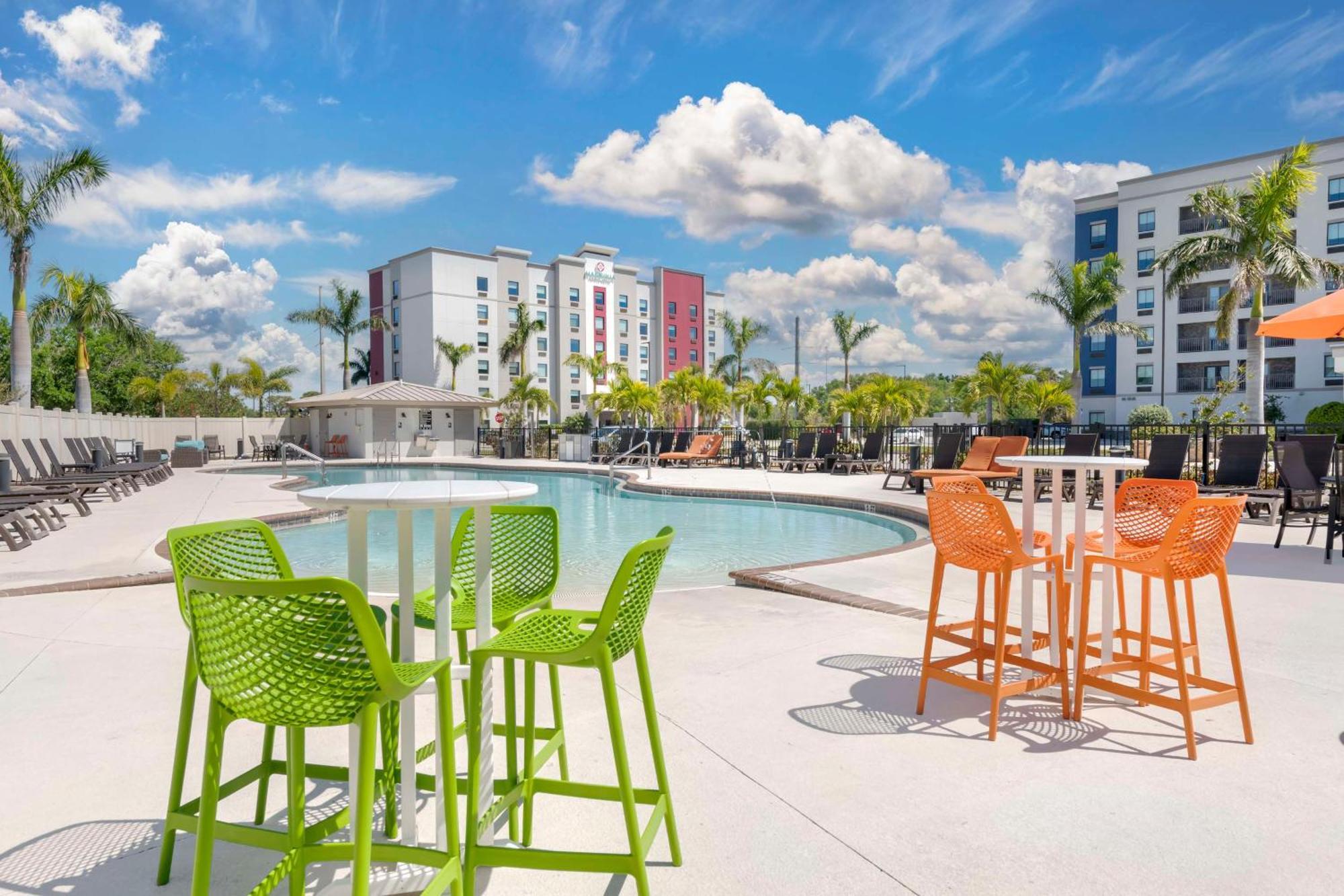 Magnolia Pointe; BW Signature Collection Fruitville Exterior foto