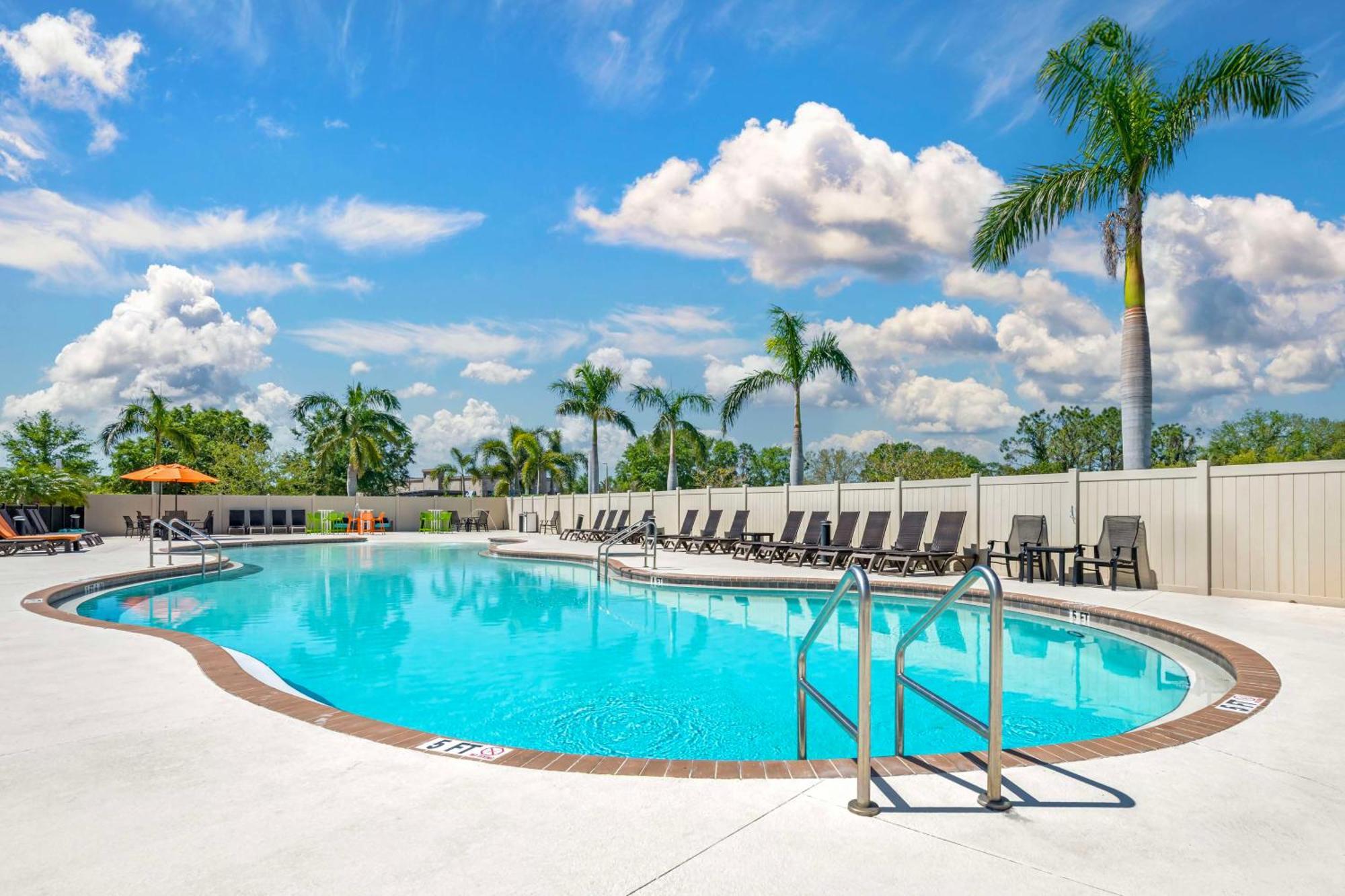 Magnolia Pointe; BW Signature Collection Fruitville Exterior foto